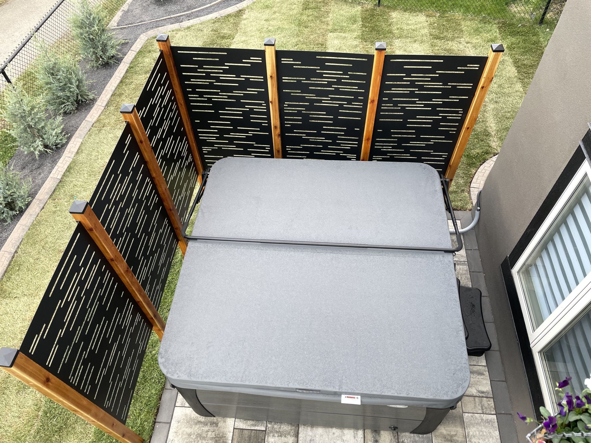 Privacy Screen (Dash)