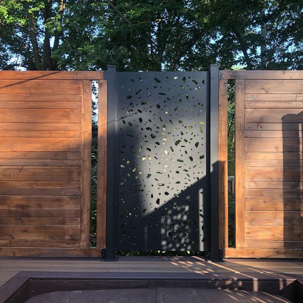 Privacy Screen (River Rock)