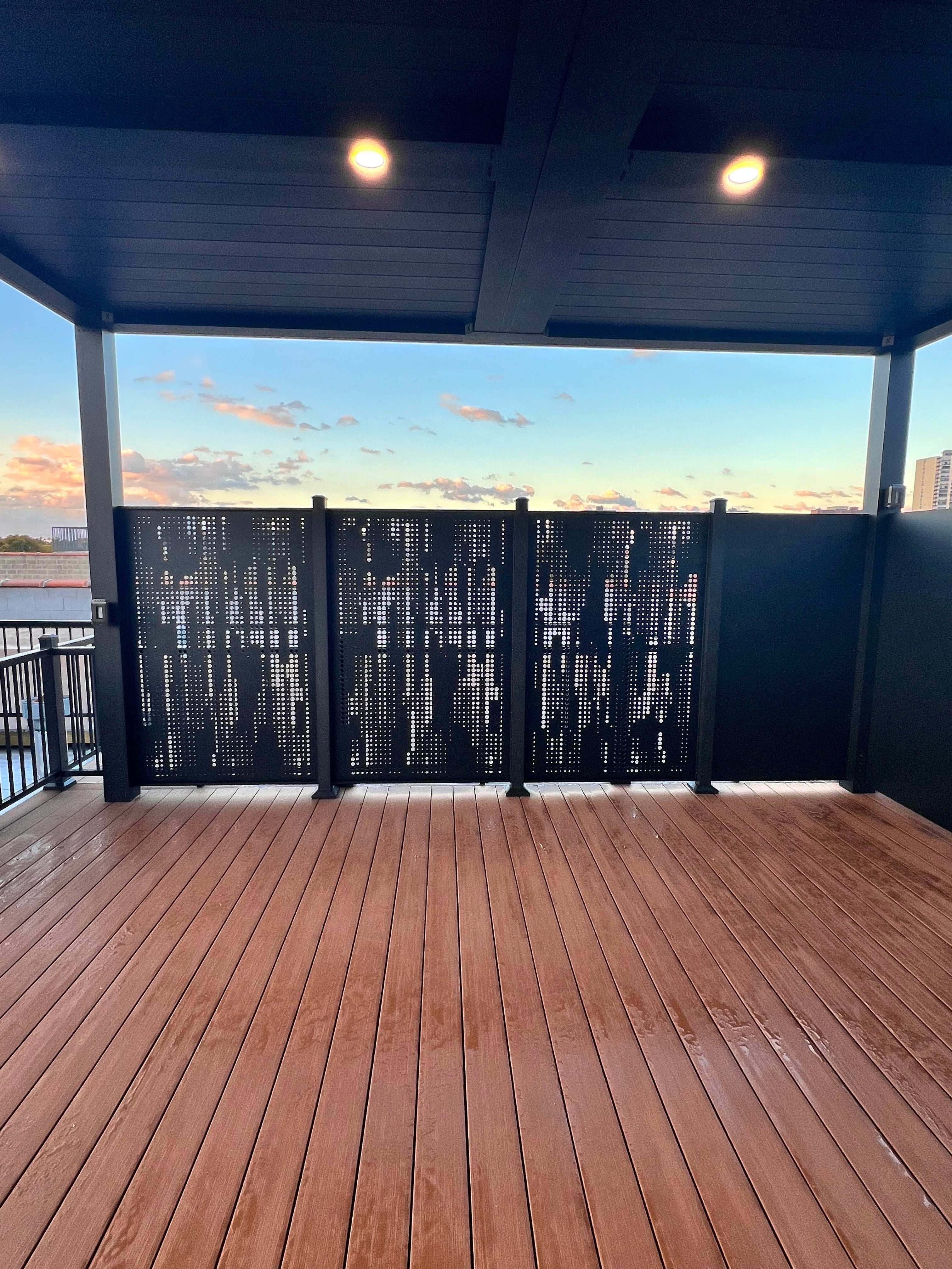 Custom Width Privacy Screen (Rain) 68"H - HIDEAWAY Canada