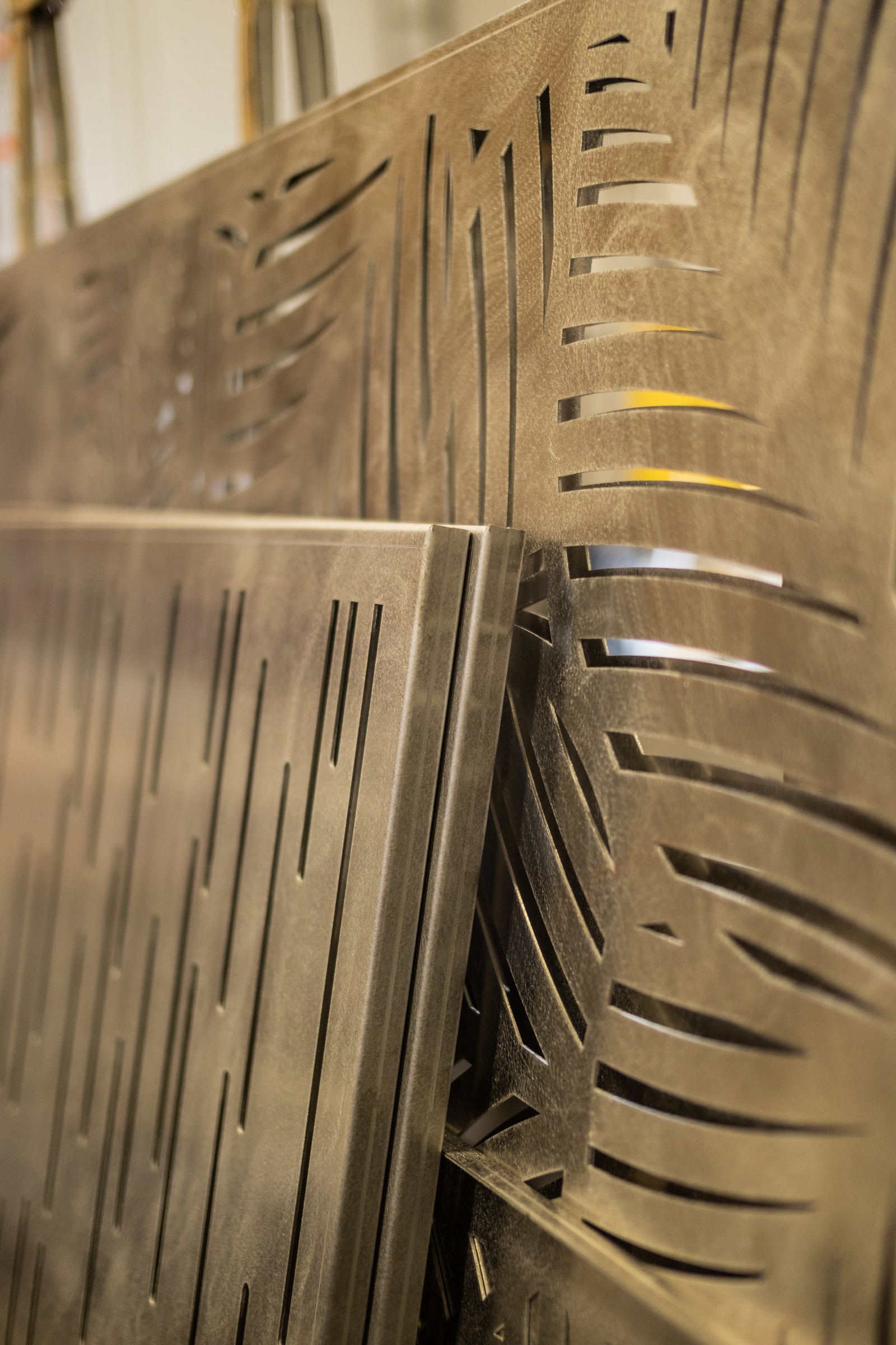 Fully Custom Screens | HIDEAWAY Canada