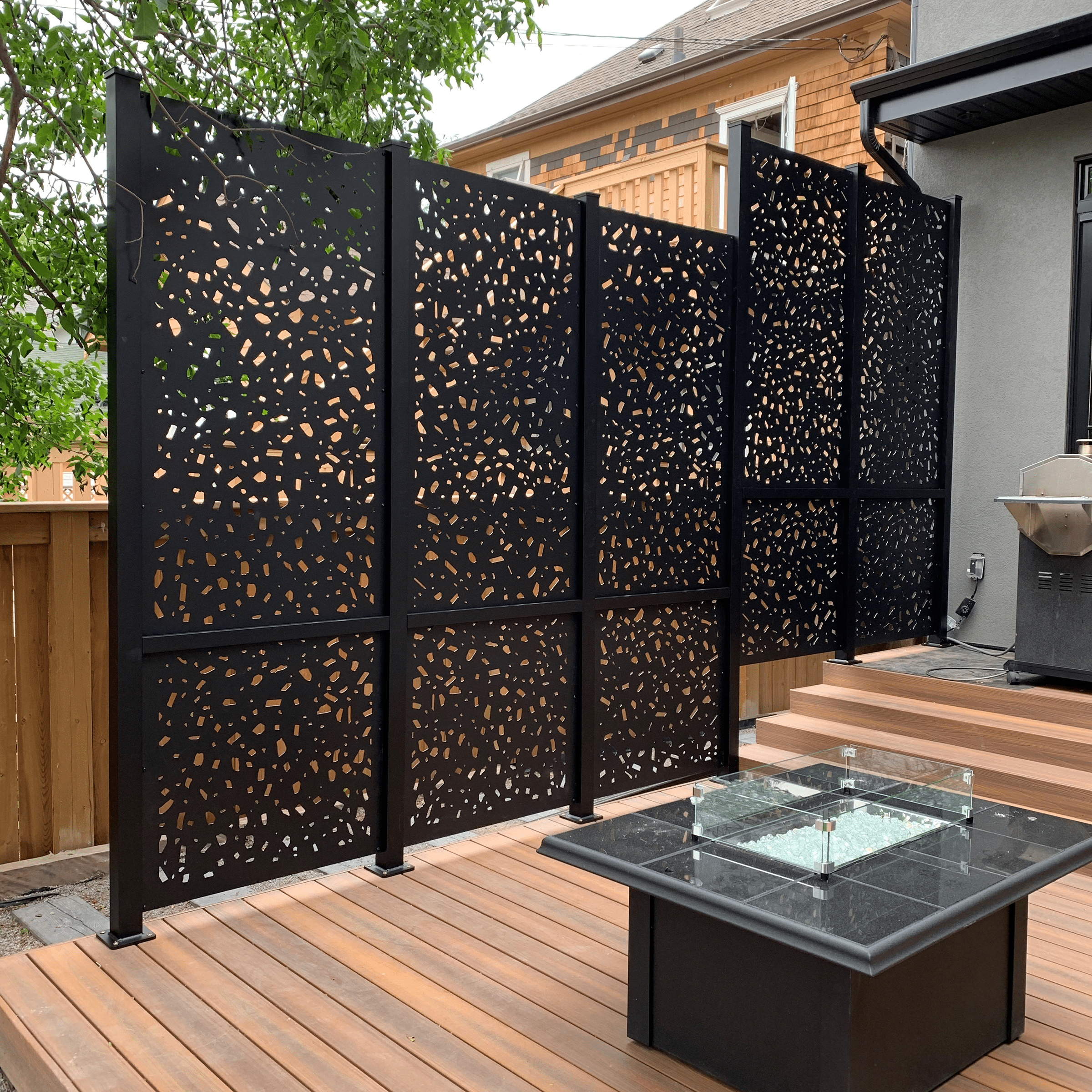 Privacy Screen (River Rock)