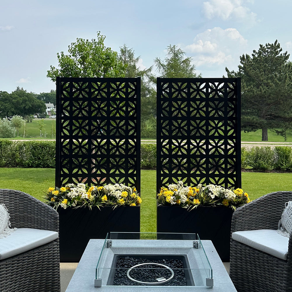 Metal Privacy Screens Vs Hedges | HIDEAWAY Canada